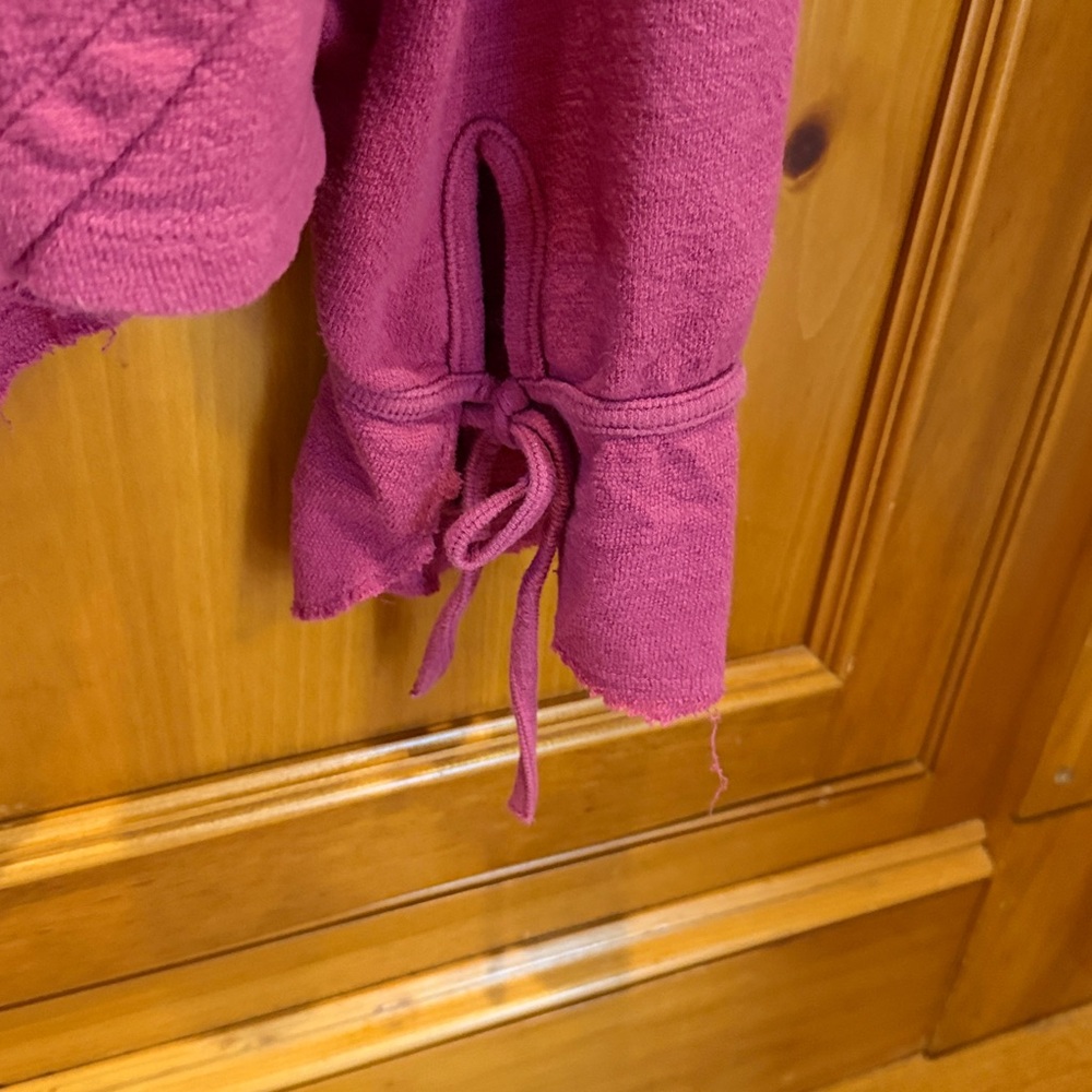 Anthropologie Pilcro Puff-Sleeve Blouse in Rasberry - Picture 9 of 9